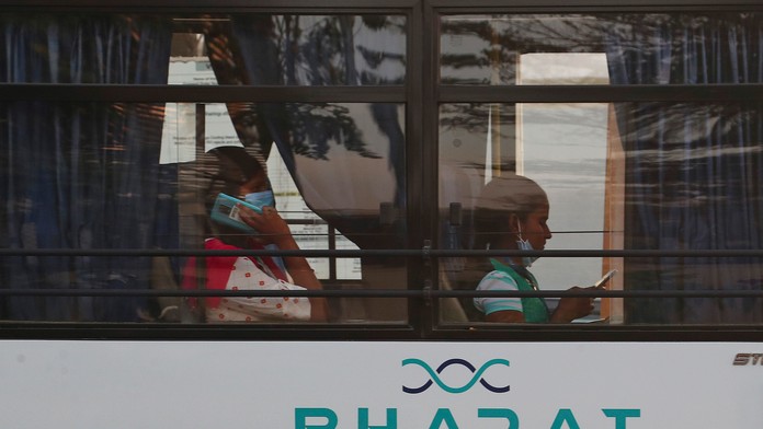 Prezident počas prvého mesiaca vo funkcii podpísal príkaz, ktorým USA odstúpilo z Transpacifického partnerstva. 