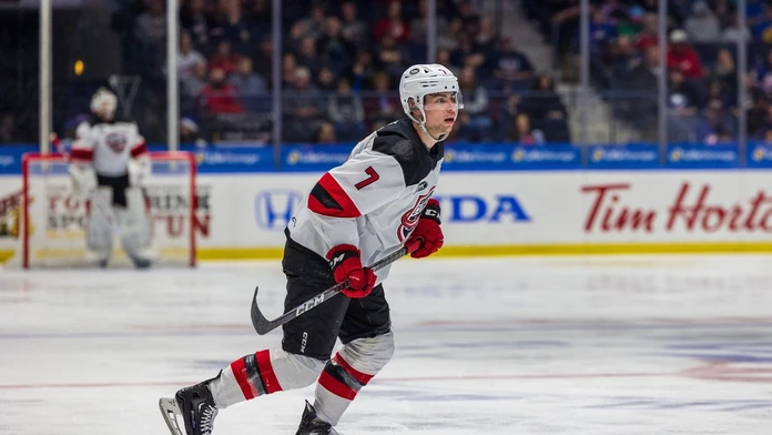 VIDEO: Šimon Nemec si pýta pozvánku do NHL. Na farme prekonal takmer 50-ročný rekord