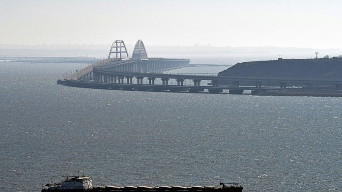 Ukrajinci v noci na nedeľu zaútočili na Krym. Rusi tvrdia, že zničili všetkých 38 dronov