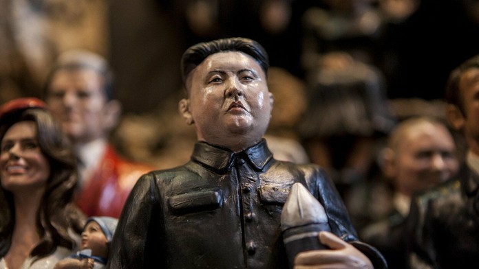 Záchranna lyžiarov vo francúzskom Chamrousse.