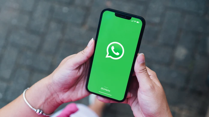 WhatsApp chystá veľkú zmenu. Používatelia budú môcť posielať správy aj tým, ktorí ho nemajú