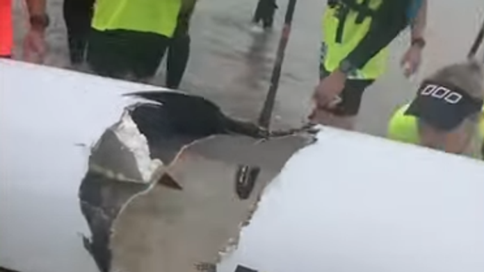 VIDEO: Žralok vyhryzol do kajaku obrovskú dieru, mladíka zhodil do vody