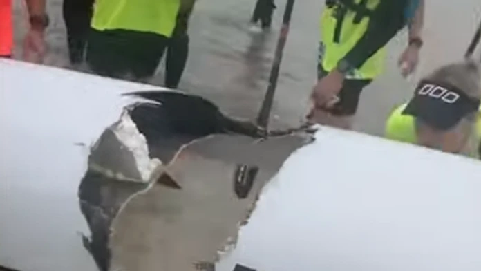 VIDEO: Žralok vyhryzol do kajaku obrovskú dieru, mladíka zhodil do vody