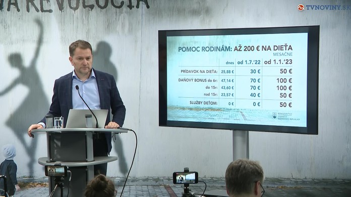 Rozdielne výpočty Sulíka a Matoviča. Ekonóm vyrátal, kto má pravdu pri reforme, ktorá má pomôcť rodinám