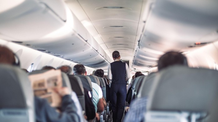 Aj výberu ponožiek do lietadla by ste mali venovať pozornosť. Letušky varujú pred touto farbou