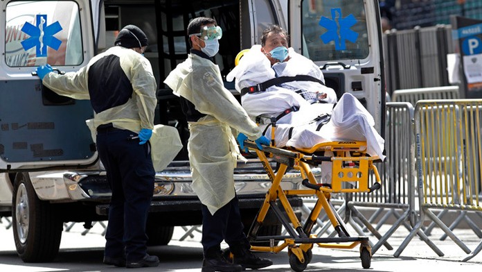 Hlavný hygienik Ján Mikas, europoslanec Peter Pollák , premiér Igor Matovič a minister obrany Jaroslav Naď.