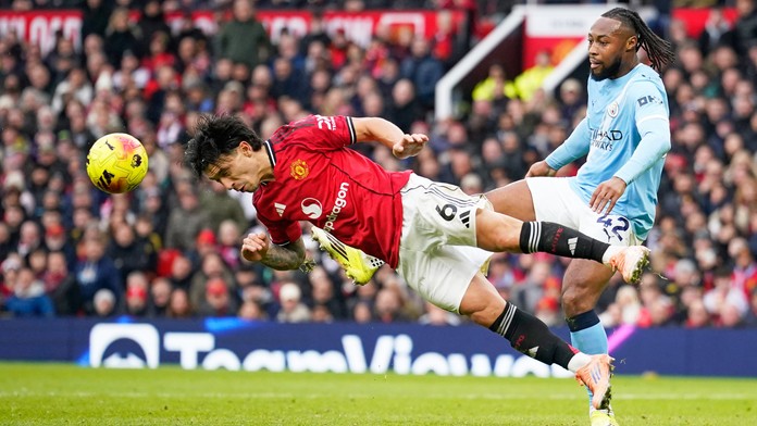 Šok v Divadle snov. United v manchesterskom derby zdolal City, Haalanda a spol. vygumoval na nulu