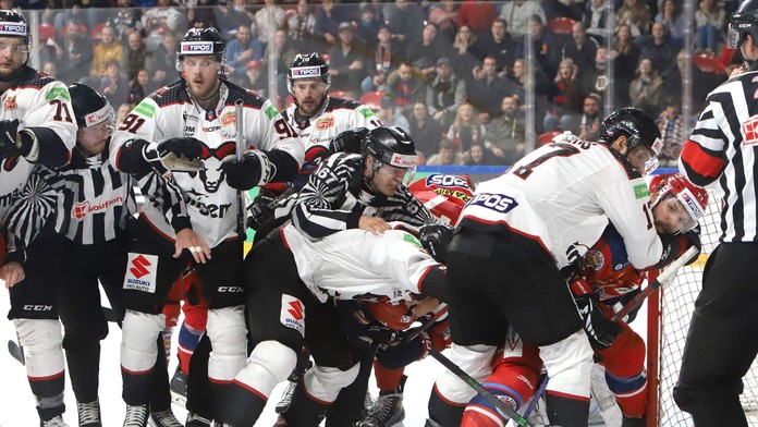 Košice konečne s víťazstvom, Zvolen zaváhal v Banskej Bystrici. Na čele tabuľky to je extrémne tesné