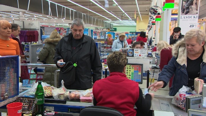 Blíži sa prvý sviatok, kedy v obchodoch nenakúpite