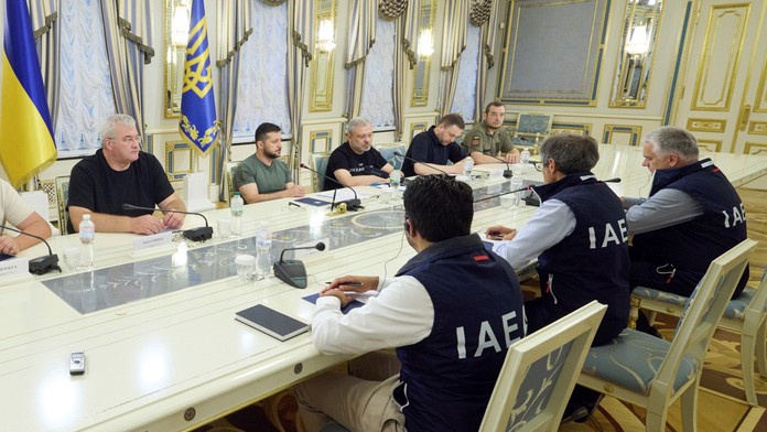 Zelenskyj sa v Kyjeve stretol s tímom MAAE