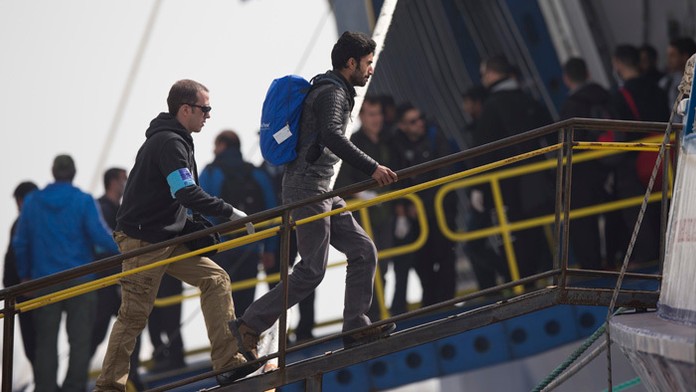 Gréci idú štrajkovať, bude pozastavená trajektová doprava.