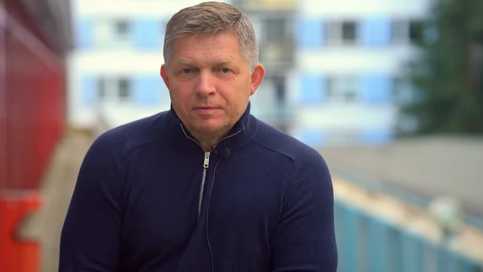 Robert Fico kritizoval nápad povinného očkovania vo videu.