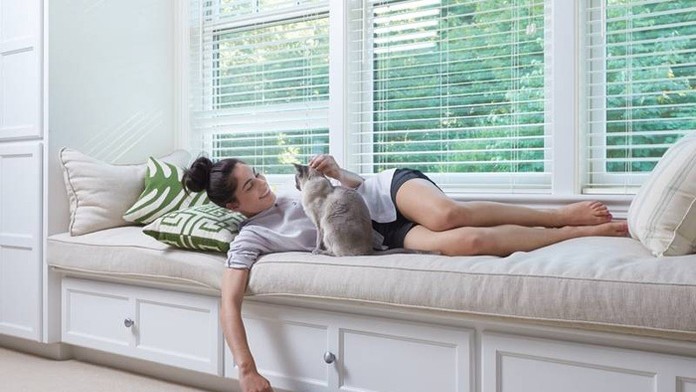 Pokoj domova s inteligentným robotickým vysávačom iRobot Roomba 866.