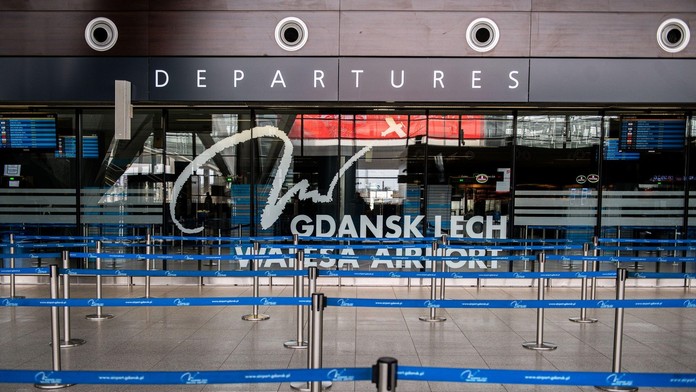 „V zime je to nočná mora.“ Cestujúci zúria kvôli letisku, na ktoré lietajú aj Slováci