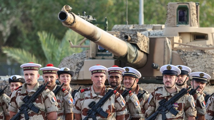 Majú poskytovať istotu. Jedna z čelných krajín koalície ochotných chce vyslať na Ukrajinu tisíce vojakov