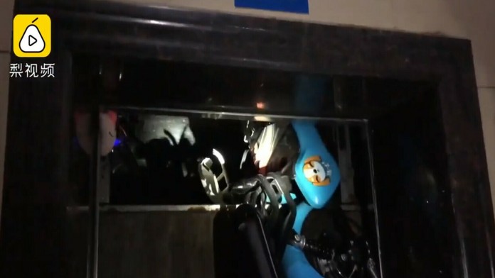 Minister dopravy Arpád Érsek. 