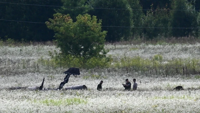 Rusi tvrdia, že za pádom stíhačky Su-57 je porucha. Ak sa potvrdí ukrajinská verzia, bude to pre Moskvu veľká hanba