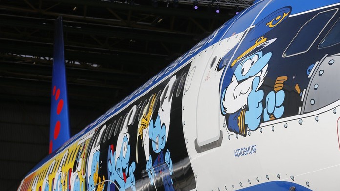 Šmolkovia na lietadle.