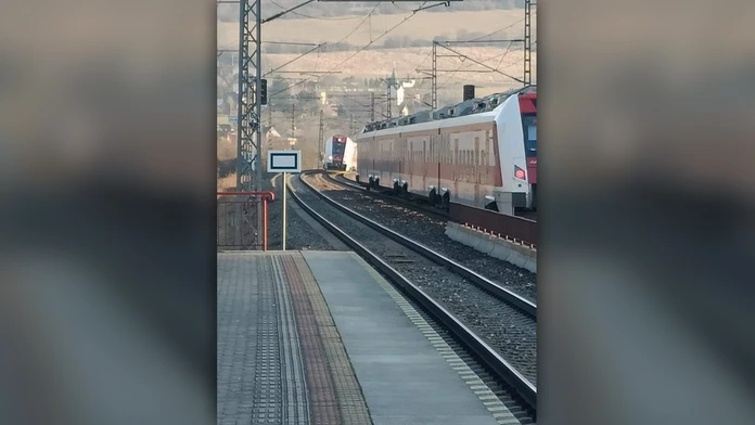 V Žiline išli oproti sebe dva vlaky, od zrážky ich delilo 100 metrov. Tragédii zabránil elektrodispečer