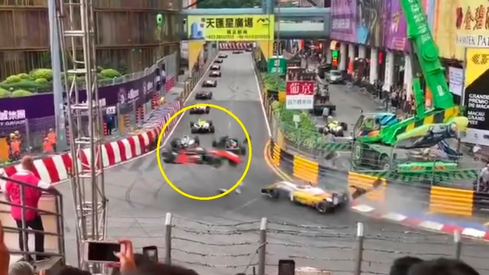 Nehoda na okruhu v Makau.
