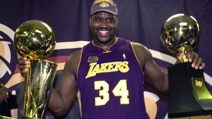 Na archívnej snímke z 15. júna 2001 basketbalista Los Angeles Lakers Shaquille O'Neal .