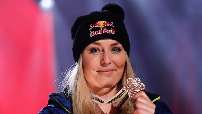 Alpská lyžiarka Lindsey Vonnová oslavuje tretie miesto v zjazde na MS v Are.