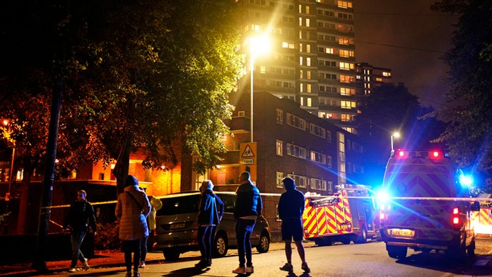 Požiar v londýnskej obytnej budove. 