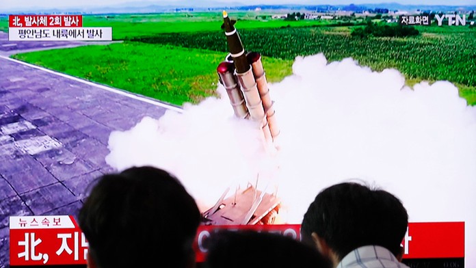 Gymnazisti spali na letisku v Tokiu