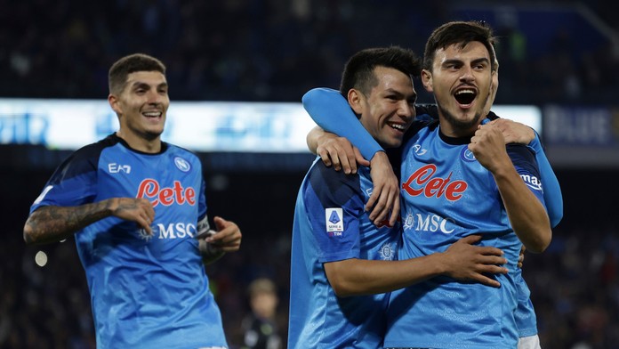 Neapol bude kraľovať Serii A až do januára. Lobotka odohral takmer celý zápas, Strelec opäť len na lavičke