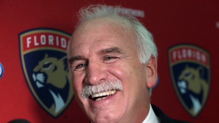 Prívrženci strany ĽSNS pred Najvyšším súdom.