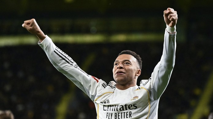 Mbappé rozhodol o triumfe v závere šialene dlhého nadstaveného času. Real však prišiel o Bellinghama