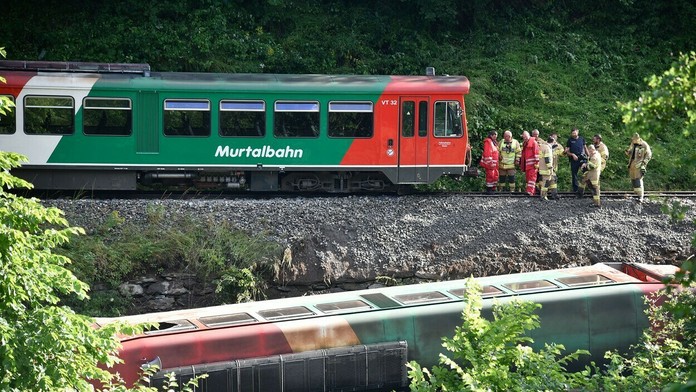 V Rakúsku sa vykoľajil vlak s deťmi