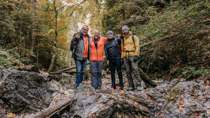 Riaditeľ Centra spravodajstva a publicistiky Henrich Krejča, riaditeľ TV Markíza Matthias Settele, Ján Tribula a horský vodca.