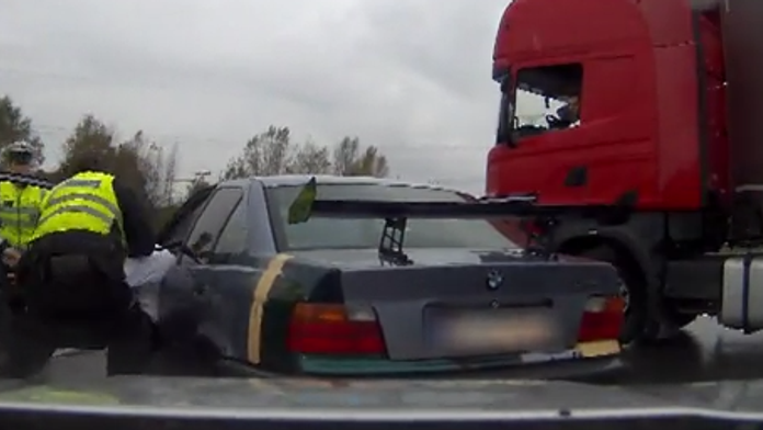 Takto skončila dramatická naháňačka.