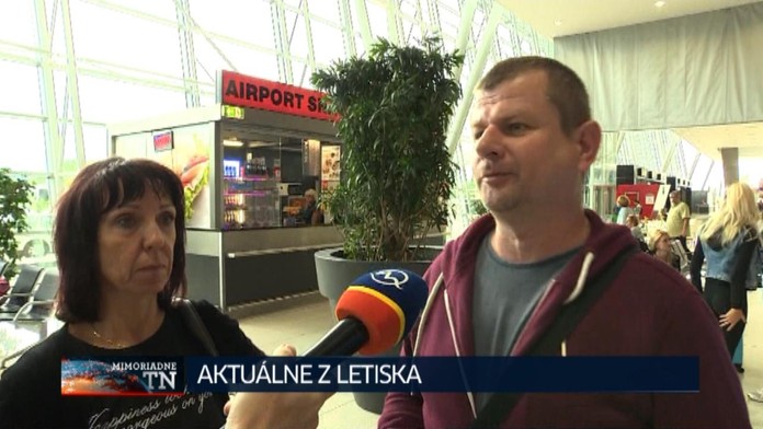 Dovolenkári dnes odlietali do Turecka s obavami a hnevom.