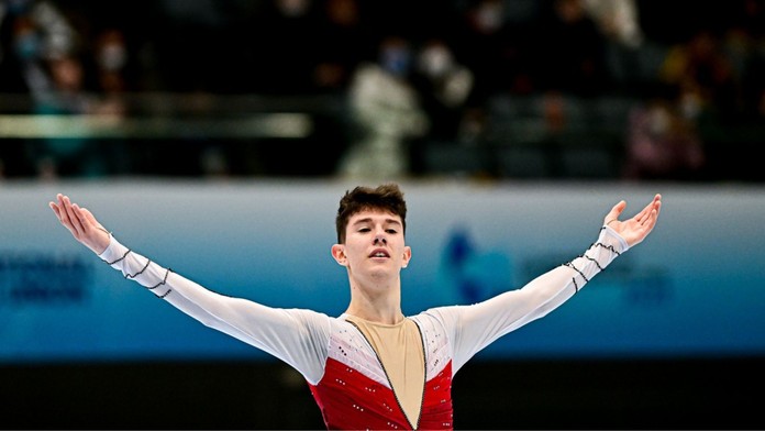 Slovenský krasokorčuliar Adam Hagara obsadil tretie miesto vo finále juniorskej Grand Prix v Pekingu