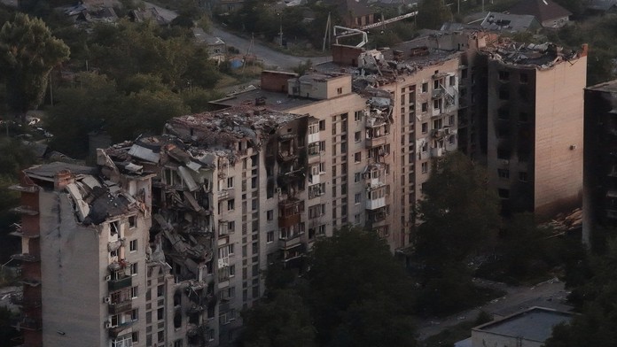 Ruským jednotkám sa podarilo preniknúť do ukrajinského Pokrovska. V meste prebiehajú intenzívne boje