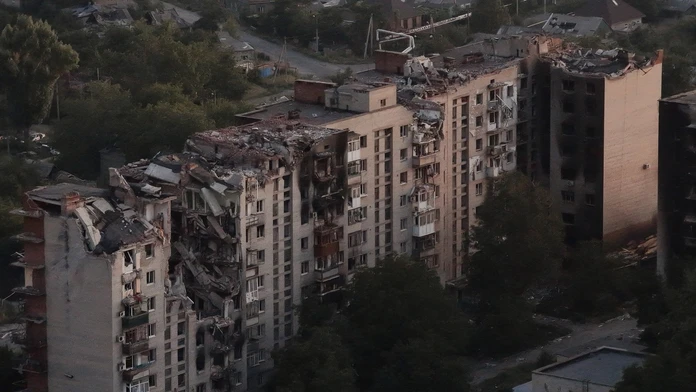 Ruským jednotkám sa podarilo preniknúť do ukrajinského Pokrovska. V meste prebiehajú intenzívne boje