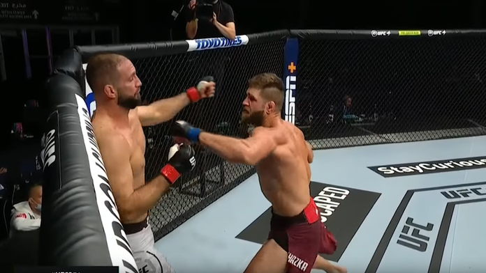 Armie Hammer a jeho manželka Elizabeth Chambers