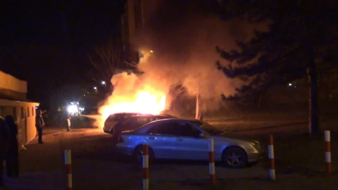 19_zapalene_autoweb_jpg_bez_watermarku_1.jpg