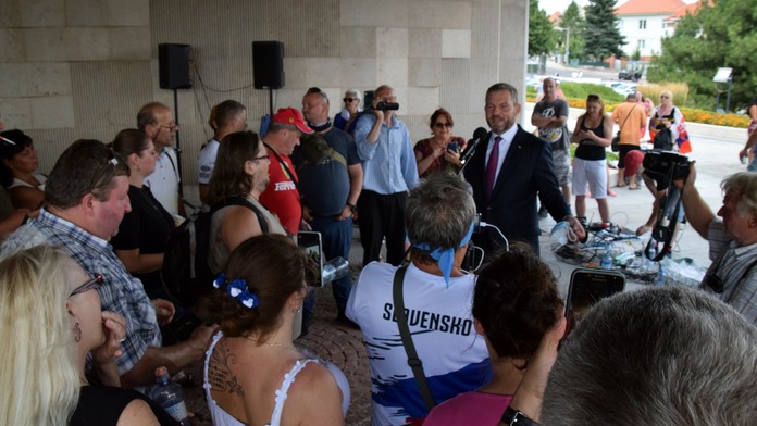 Peter Pellegrini na proteste.