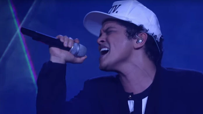 Bruno Mars na Billboard Music Awards 2017