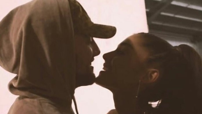 Ariana Grande a Mac Miller († 26)