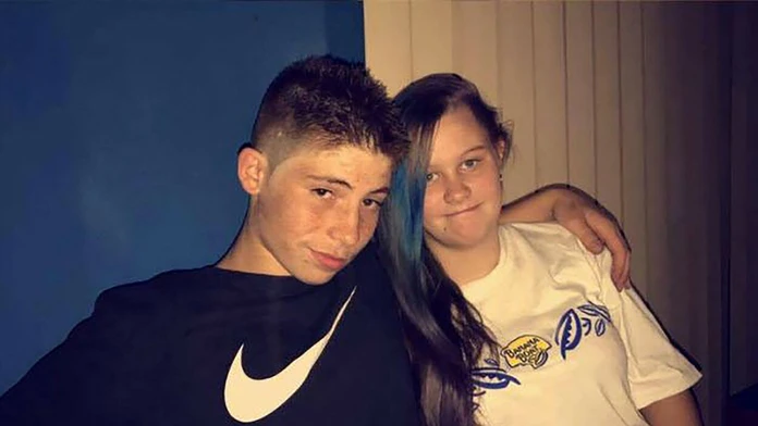 Jenifer (15) porodila dcérku. Zo strachu pred sociálkou s ňou utiekla z nemocnice
