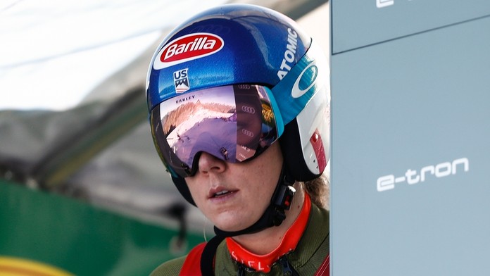 Alpská lyžiarka Mikaela Shiffrinová v obrovskom slalome v Söldene.