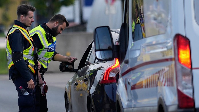 Migračná kríza: Nemecko zavádza kontroly na hraniciach s troma krajinami