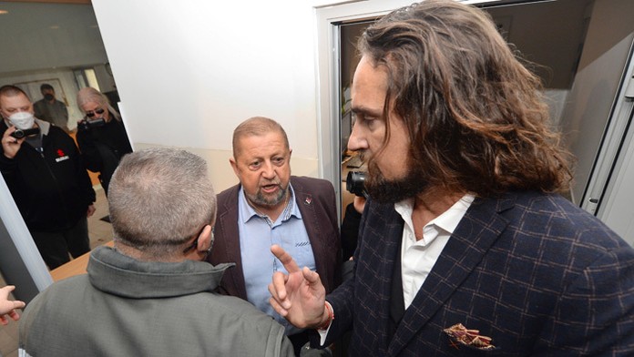 Šéfredaktor časopisu Zem a vek Tibor Eliot Rostas a bývalý sudca Štefan Harabin.