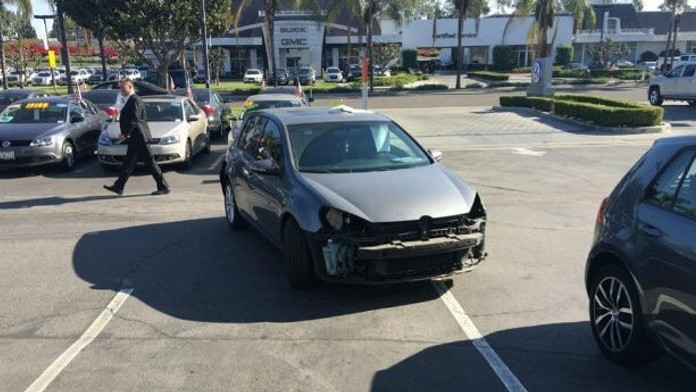 Autá vracajú v takomto stave.