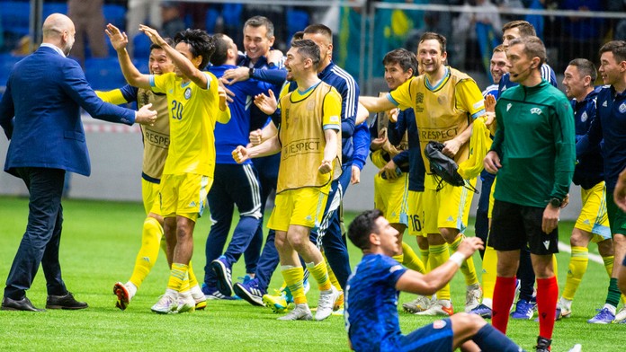 Duda si myslí, že jeho červená karta bola zaslúžená. Slovensko prehralo aj v druhom zápase s Kazachstanom