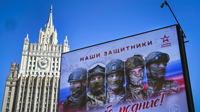 Nie Rusko, ale Európa zaútočí ako prvá. Ruský denník načrtol tri možné scenáre vypuknutia vojny so Západom